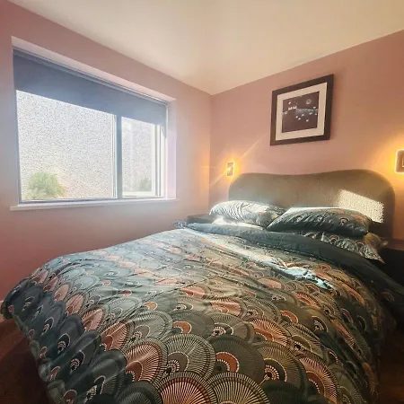 One Bed Mews Apartment *